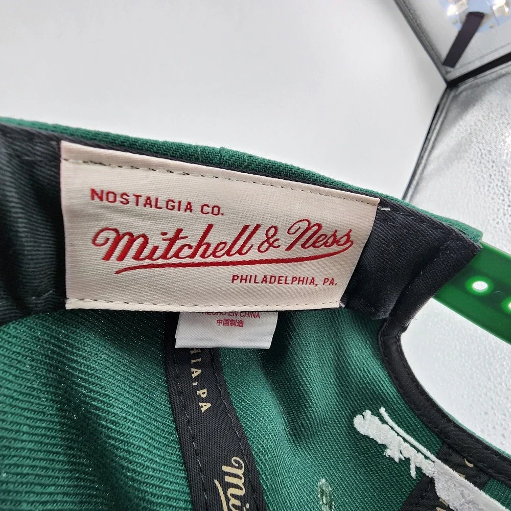 Mitchell & Ness Oakland Athletics Hat Mens OSFA Green Elephant Logo Snapback NEW
